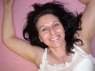 Angelika30 - Ich habe einfach Spa� am Sex.