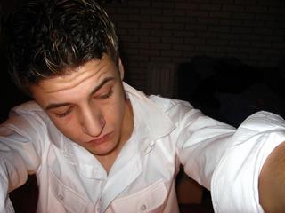 BennyBoy webcam:  Devot, Dominant, Fesselspiele, Fetisch, Outdoor, Piercing, Rollenspiele - BH-Cup: 