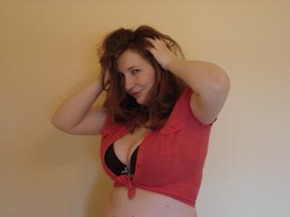 wild-sarah cam2cam:  Anal-Sex, Fesselspiele, Gruppensex, Oralsex, Outdoor, Parkplatz-Sex, Rollenspiele, Schlucken, Sexspielzeug, Live-Dates